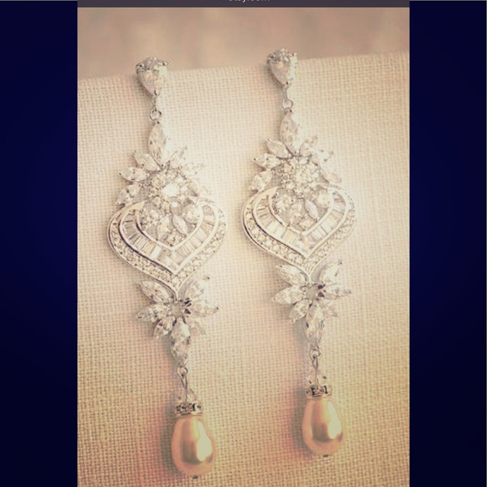 Earring - Picture 2 of 2